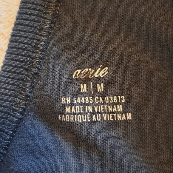 Aerie Black Cinch Front V Neck Sweater Size Medium - Picture 5 of 6